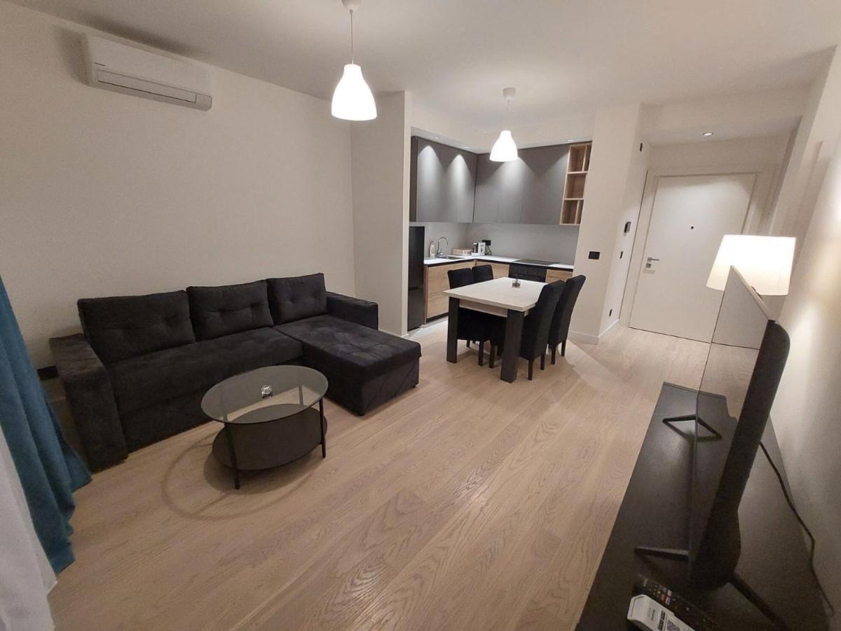 Apartman Irma Sajmiste エクステリア 写真